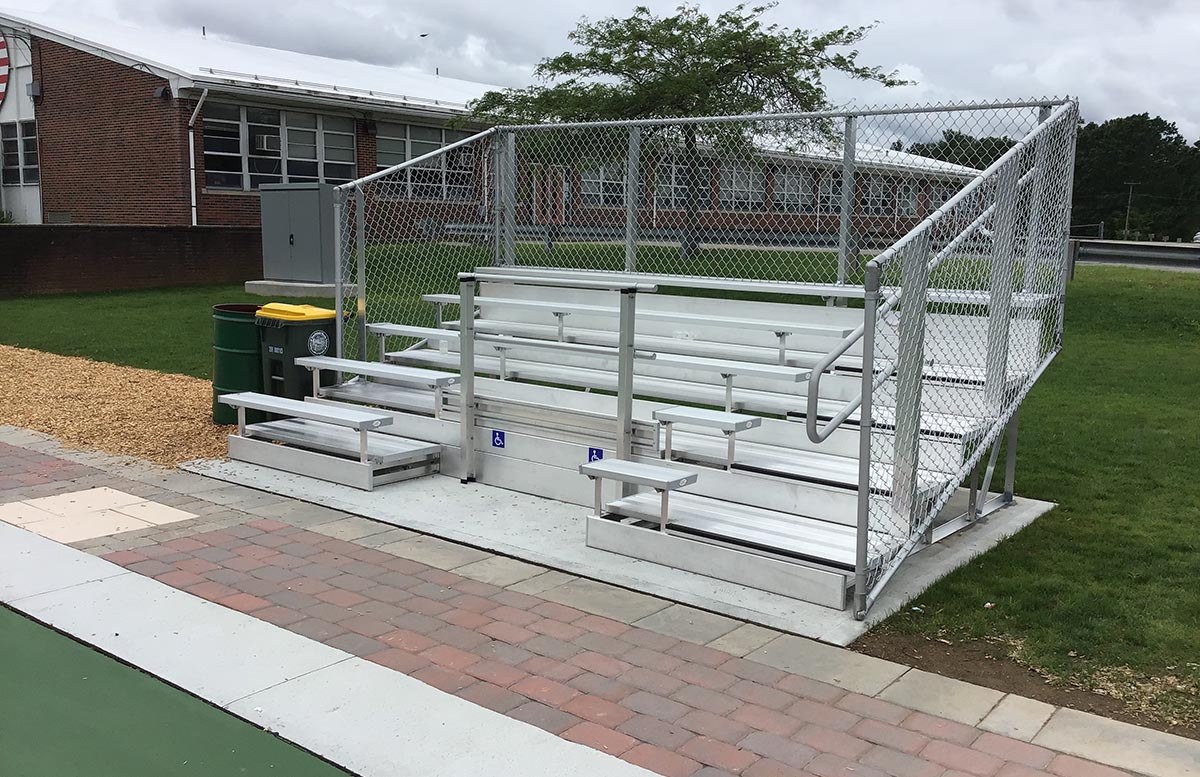 Aluminum bleachers